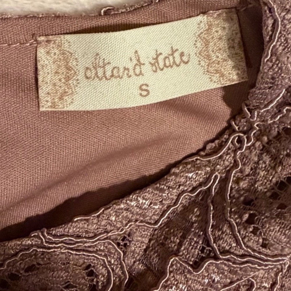 Altar'd State Mauve Lace Sleeveless Keyhole Back Top R10395 Small - Picture 4 of 10